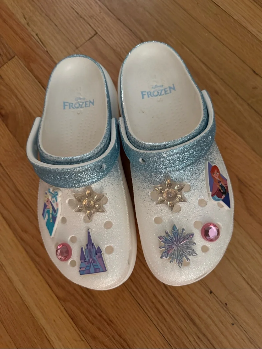 CROCS white platform